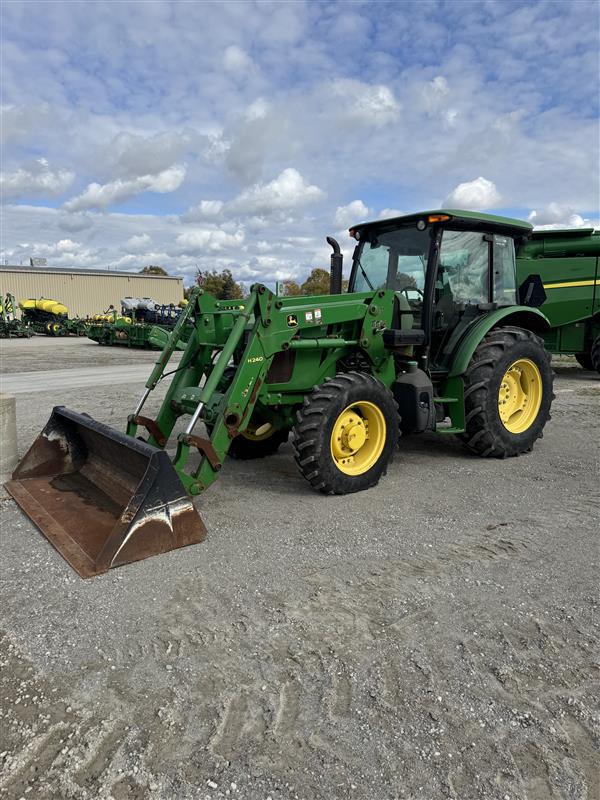 2015 John Deere 5100E Image 1