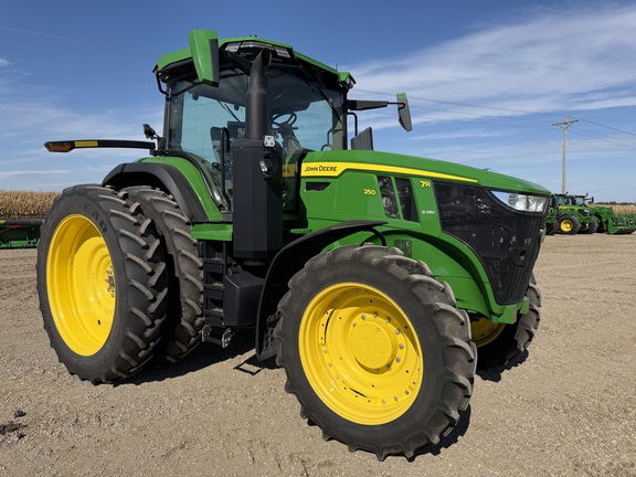  John Deere 7R 250