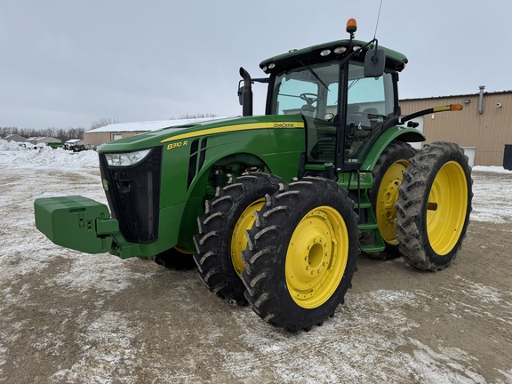  John Deere 8310R