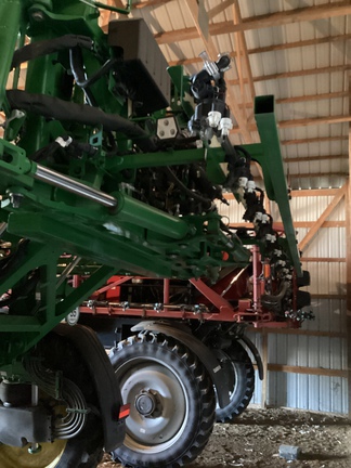 2025 John Deere 412R - Photo8