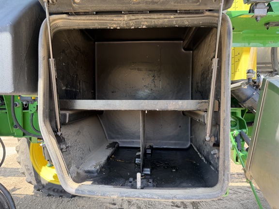 2025 John Deere 412R - Photo30