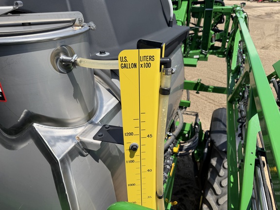 2025 John Deere 412R - Photo37
