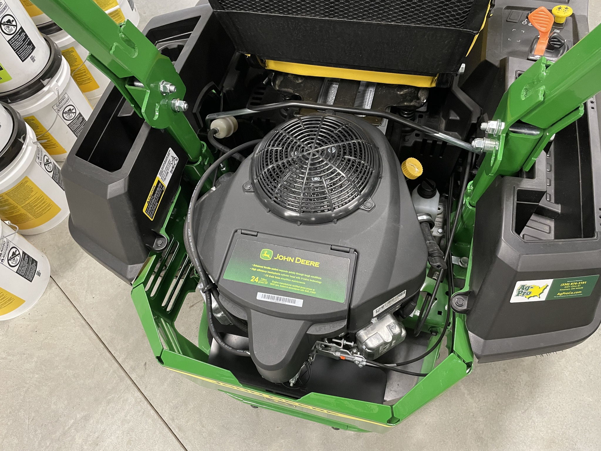 2025 John Deere Z530M Image 8