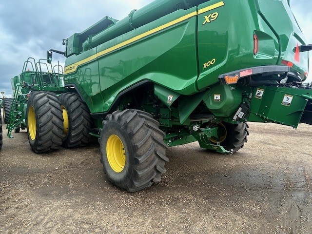 2025 John Deere X9 1100 Image 7