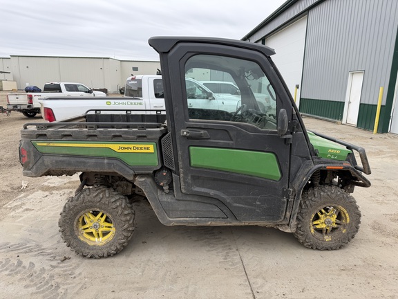 2025 John Deere XUV 845M - Photo2