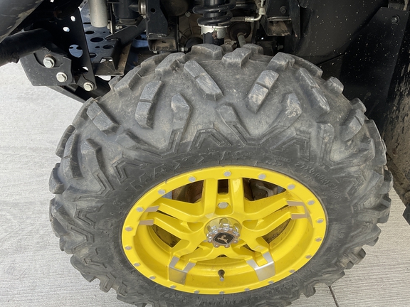 2025 John Deere XUV 845M - Photo12