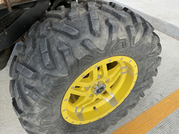 2025 John Deere XUV 845M - Photo11