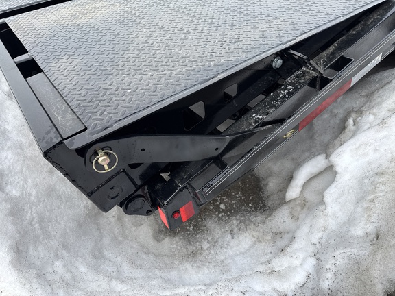 New In-Stock 2026 Double A EQ217-24 Trailers at Horizon Ag & Turf in Lloydminster, AB - Photo8