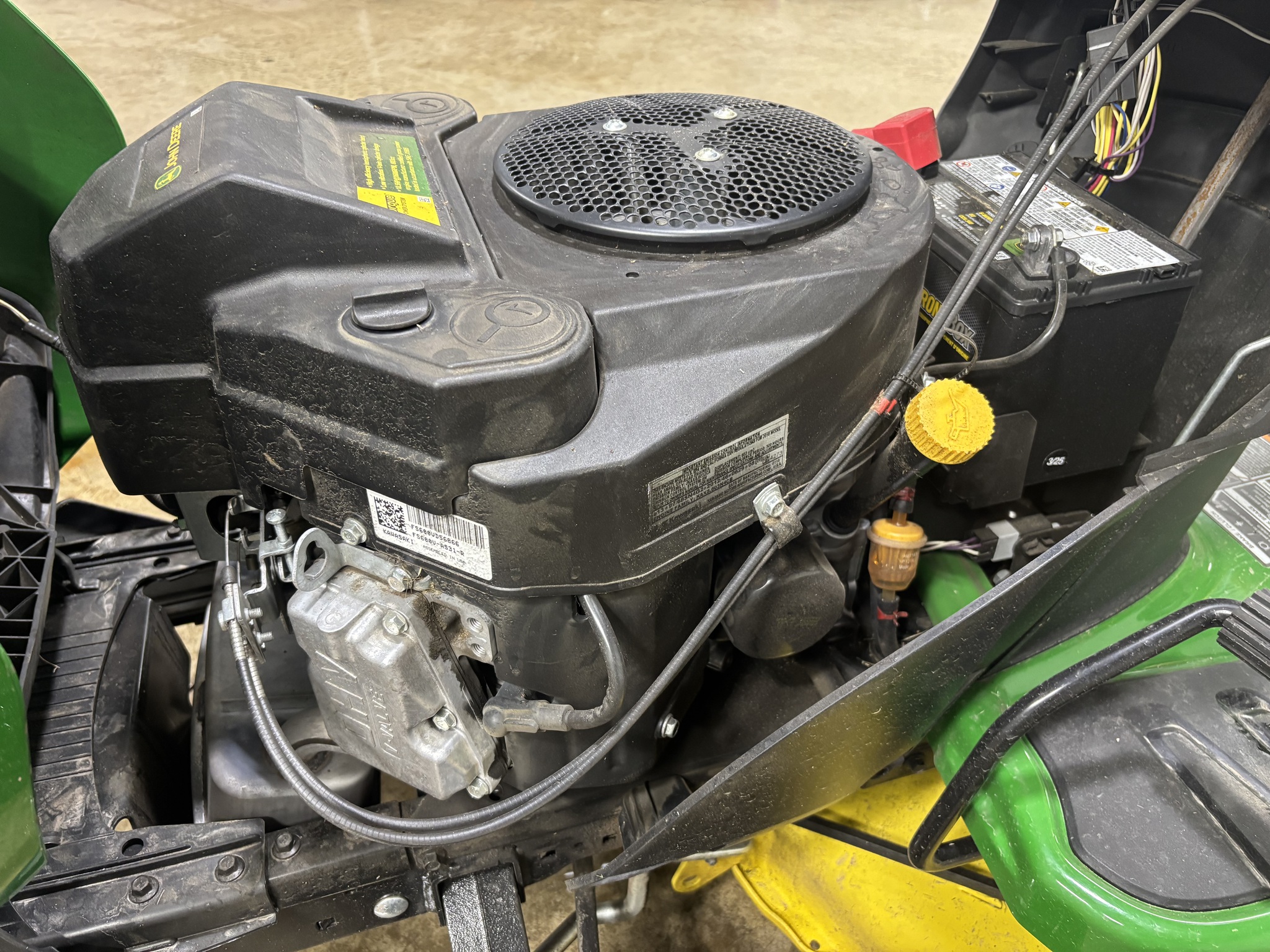 Used 2018 John Deere S240 Lawn & Garden Tractors at Koenig Equipment in Botkins, OH - PhotoXL14