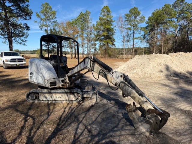 2007 Bobcat 325 Image 8