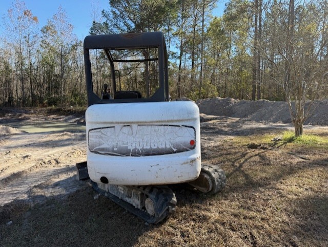 2007 Bobcat 325 Image 2