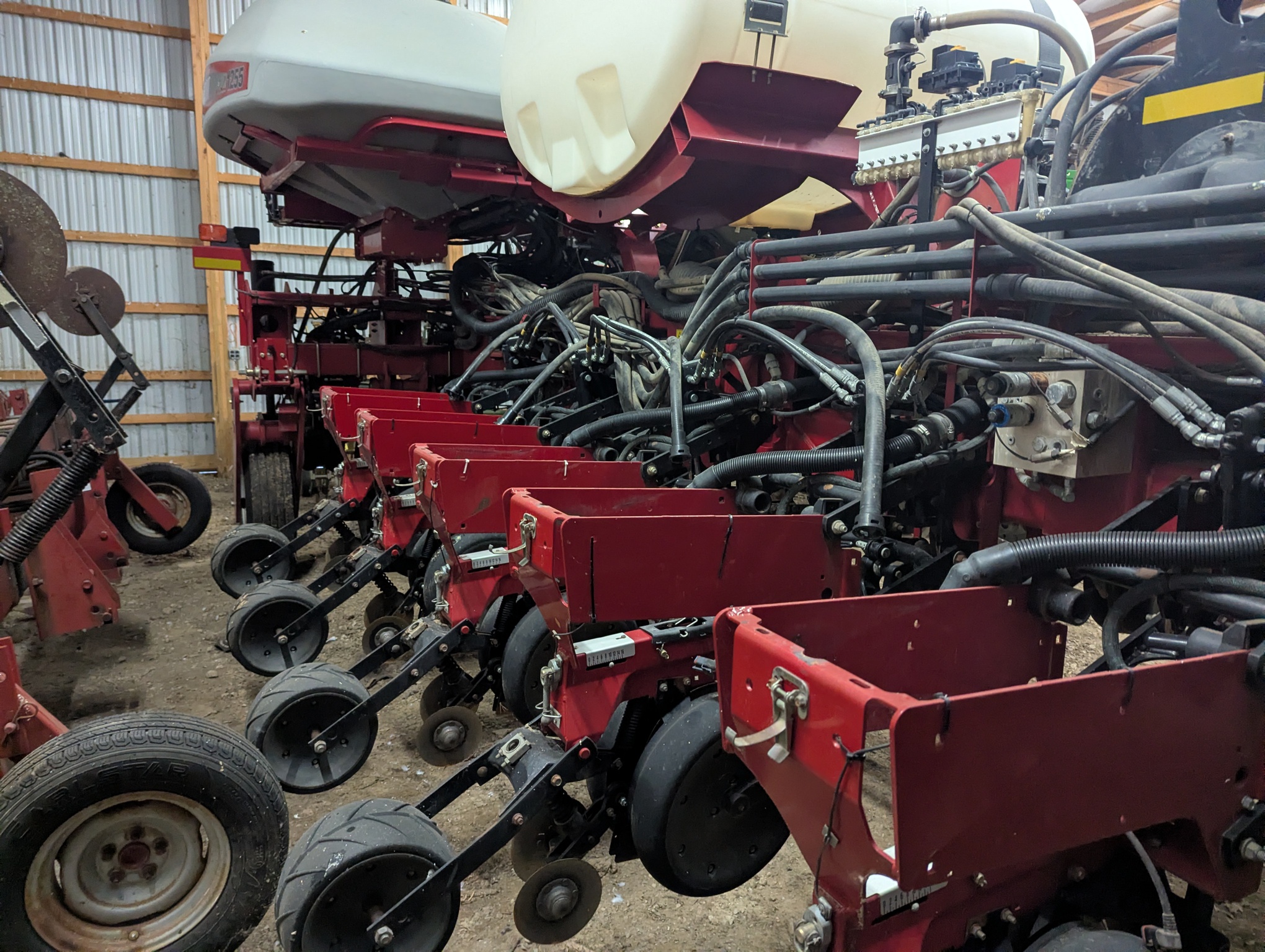 2015 Case IH 1255 Image 25