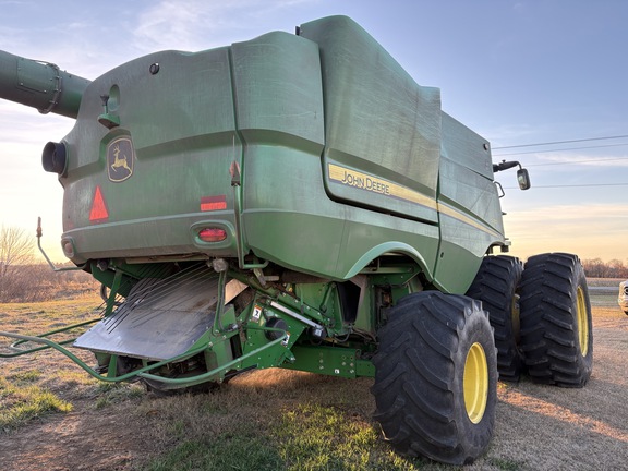 Photo of 2022 John Deere S780
