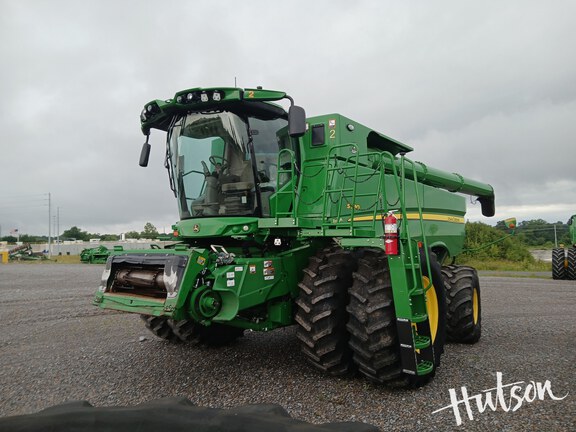 Photo of 2022 John Deere S780