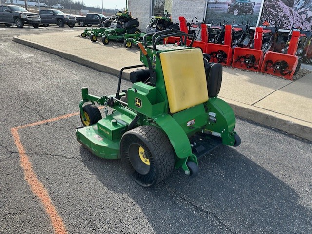 2022 John Deere 652R Quik Trak Image 3