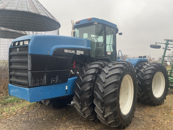  New Holland 9882