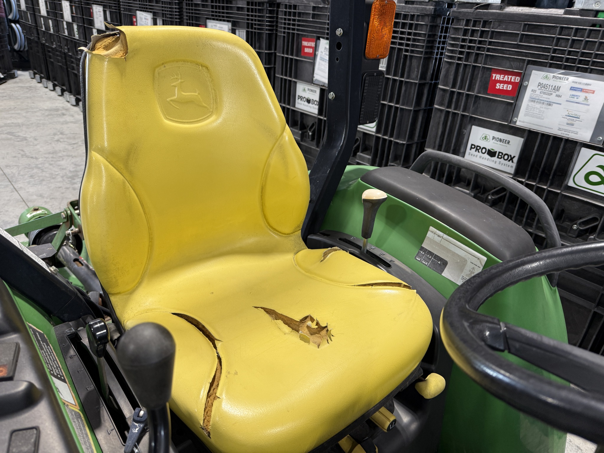 2002 John Deere 4310 Image 7