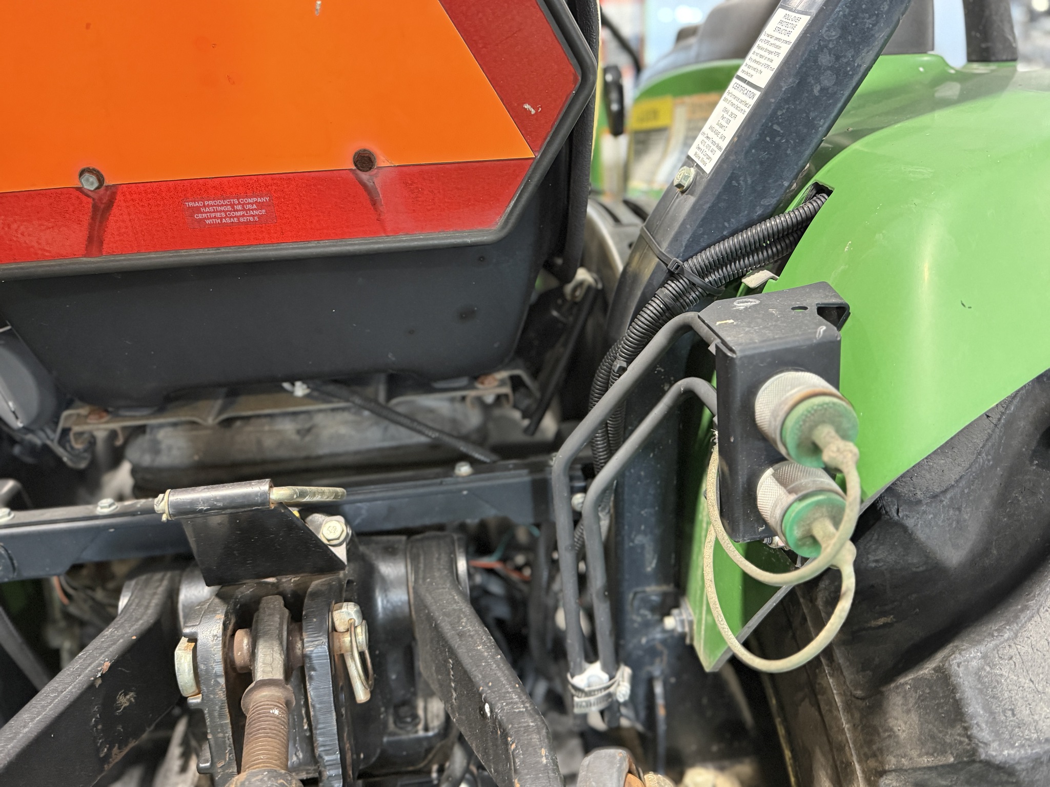 2002 John Deere 4310 Image 8