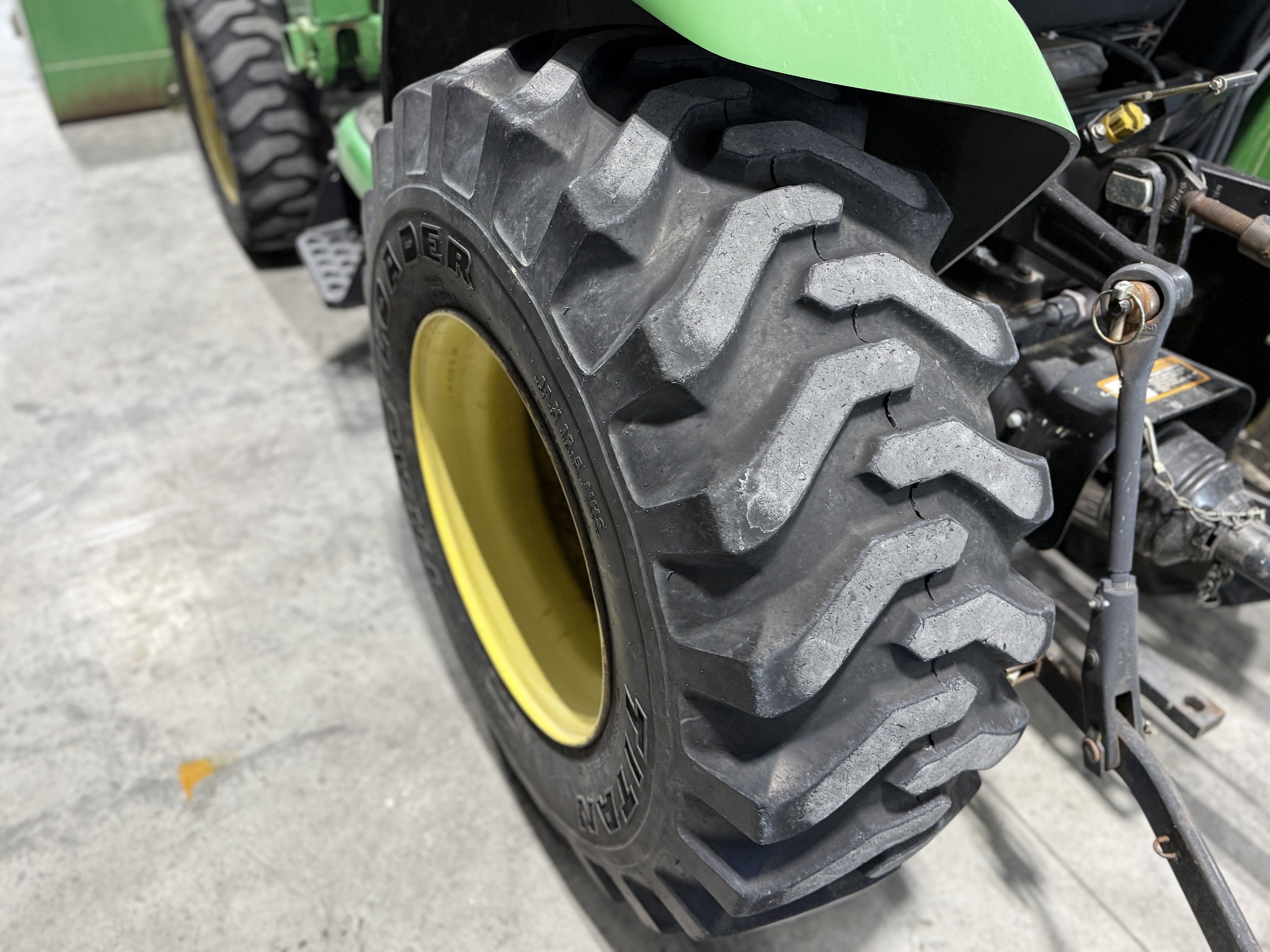 2002 John Deere 4310 Image 9