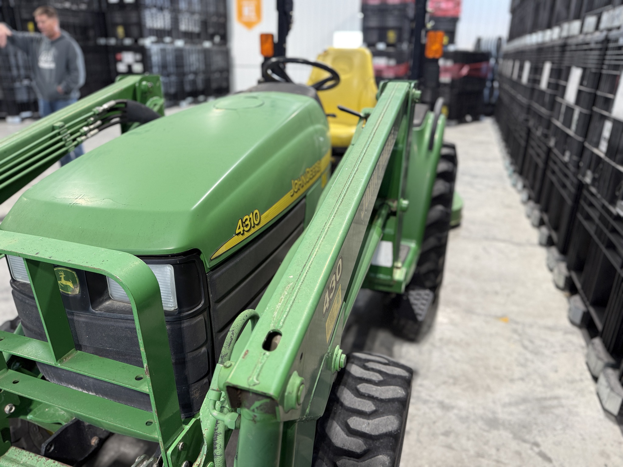 2002 John Deere 4310 Image 13