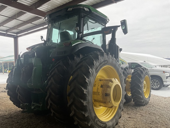 Photo of 2023 John Deere 8R 410
