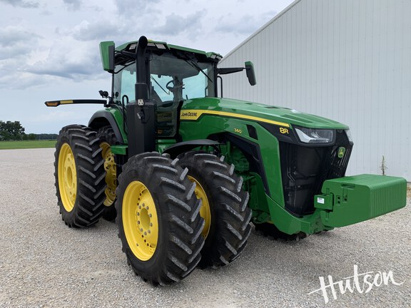 Photo of 2025 John Deere 8R 340