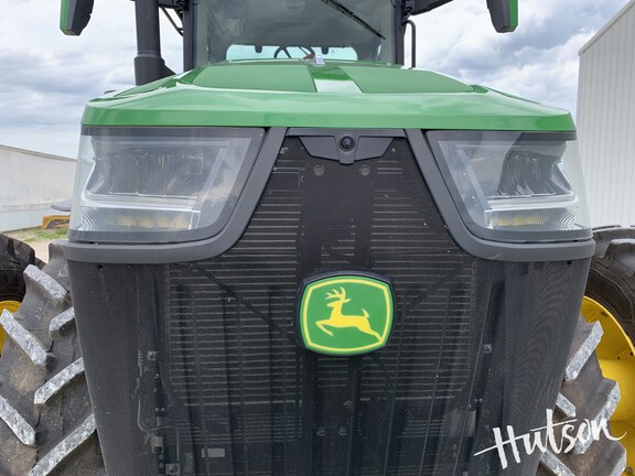 Photo of 2025 John Deere 8R 340