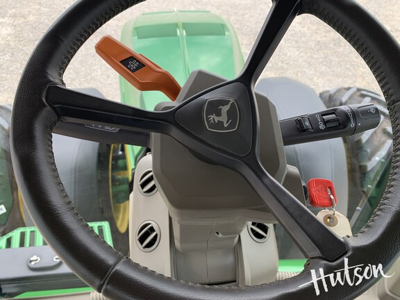 Photo of 2025 John Deere 8R 340