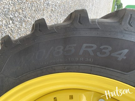 Photo of 2025 John Deere 8R 340