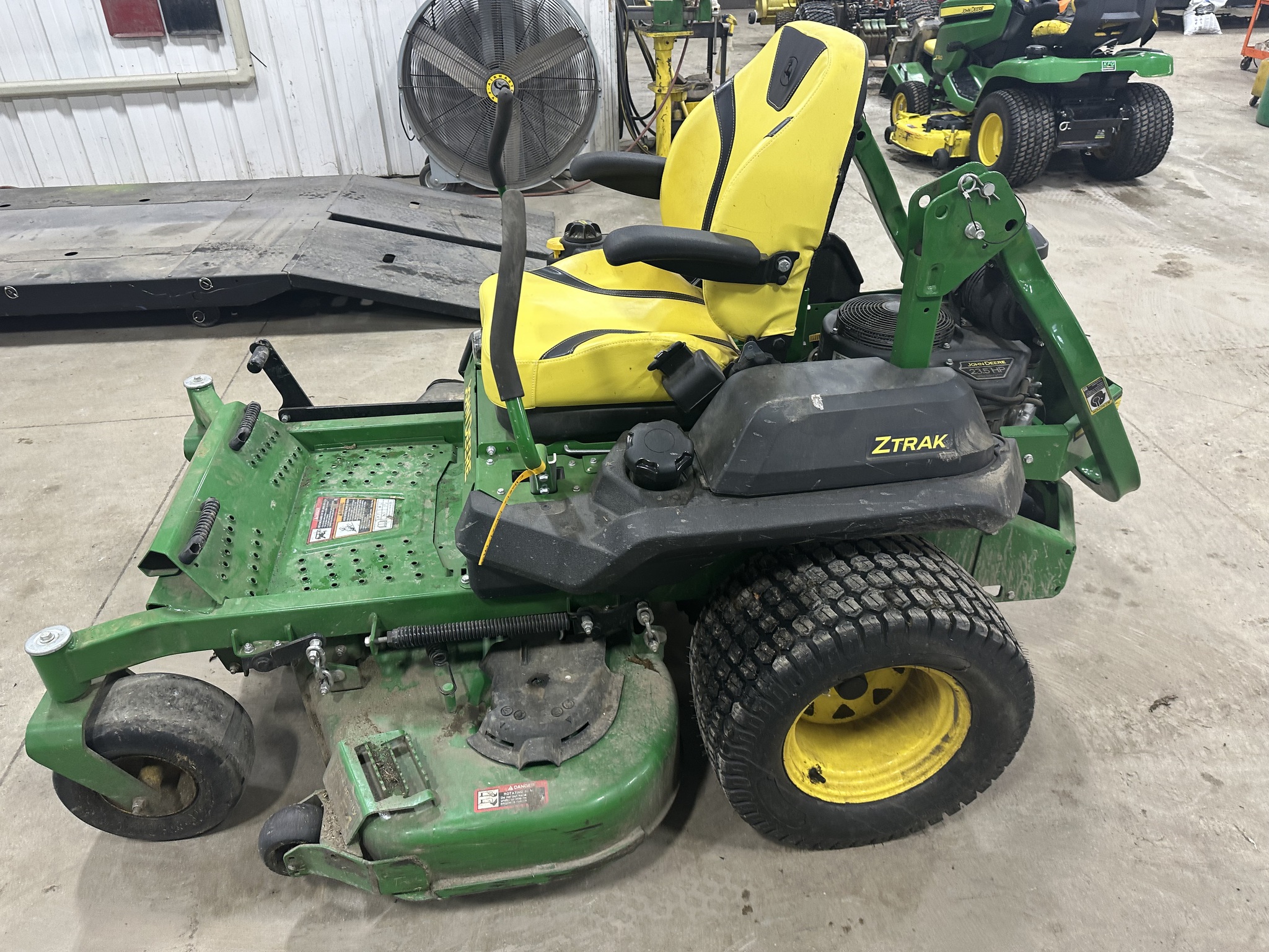 2020 John Deere Z740R Image 4