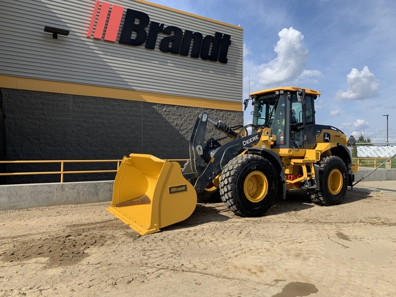 2024 John Deere 544 P