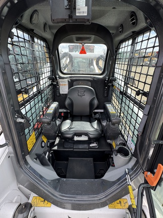 Used 2024 Bobcat S770 Skid Steer Loaders at Horizon Ag & Turf in Lloydminster, AB - Photo8