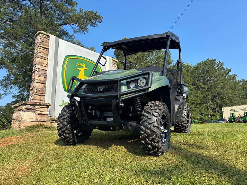 2025 John Deere XUV590M Gator Image 1