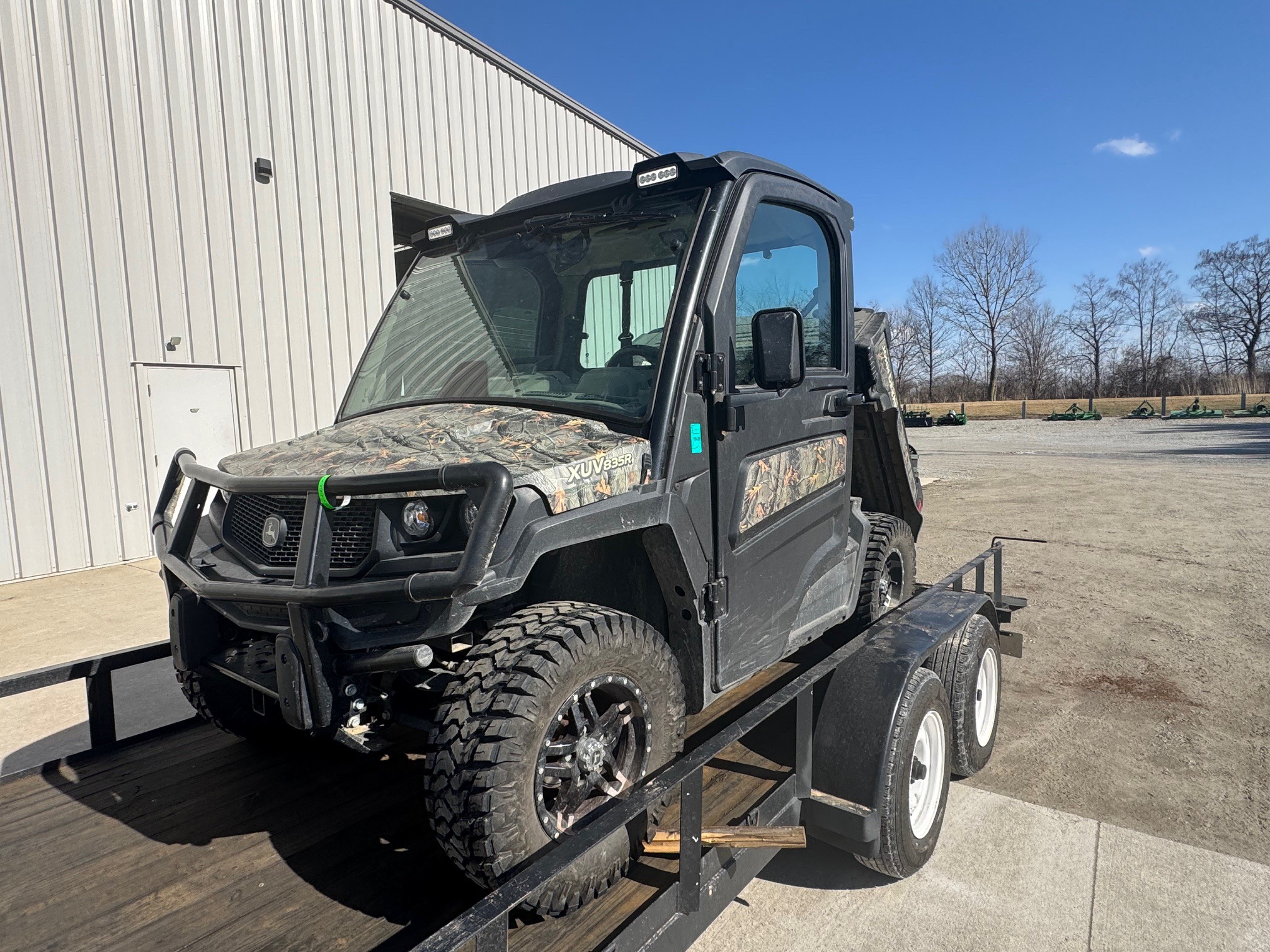 2019 John Deere XUV 835R Image 1