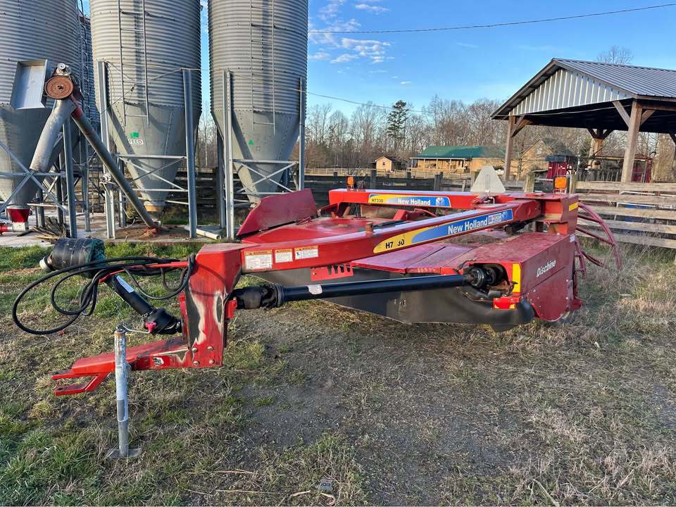 2012 New Holland H7330 Image 1