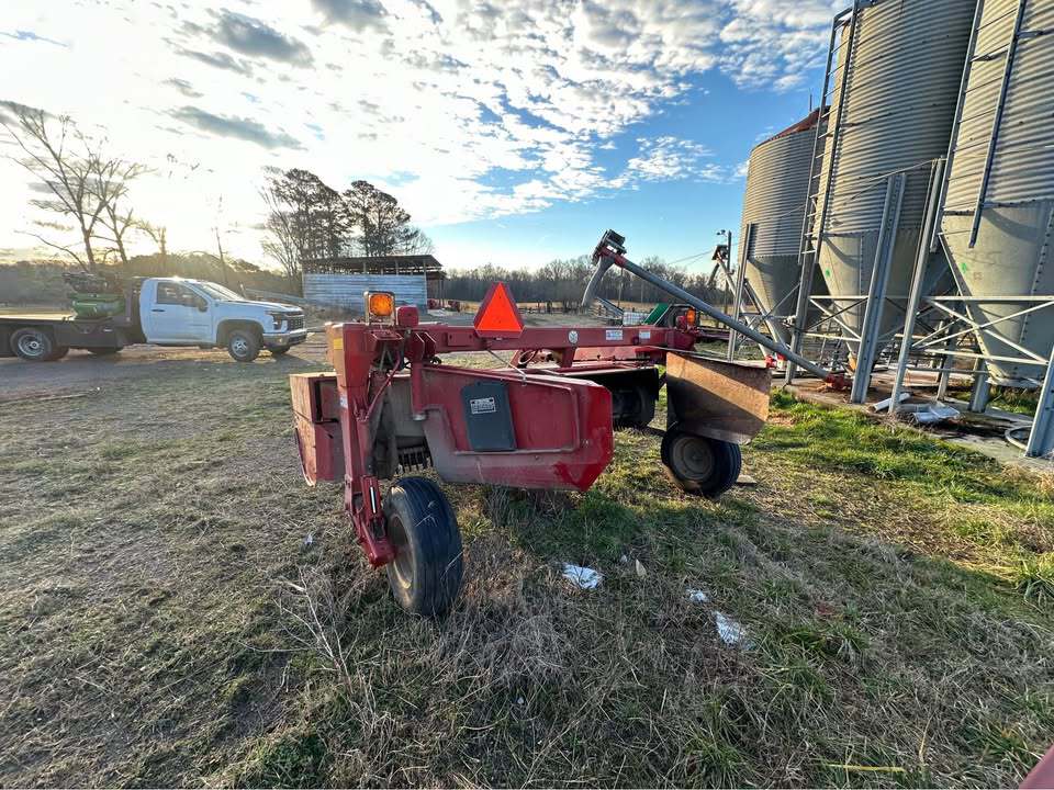 2012 New Holland H7330 Image 4