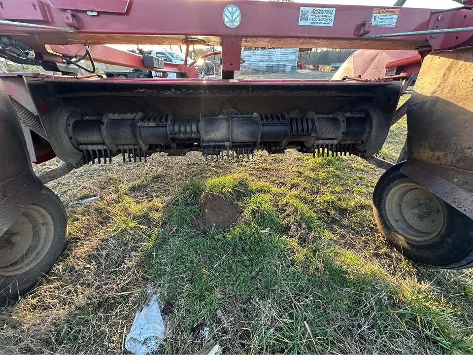 2012 New Holland H7330 Image 5