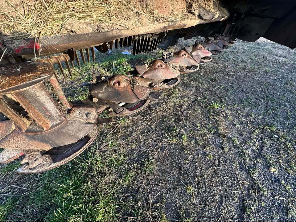 2012 New Holland H7330 Image 6