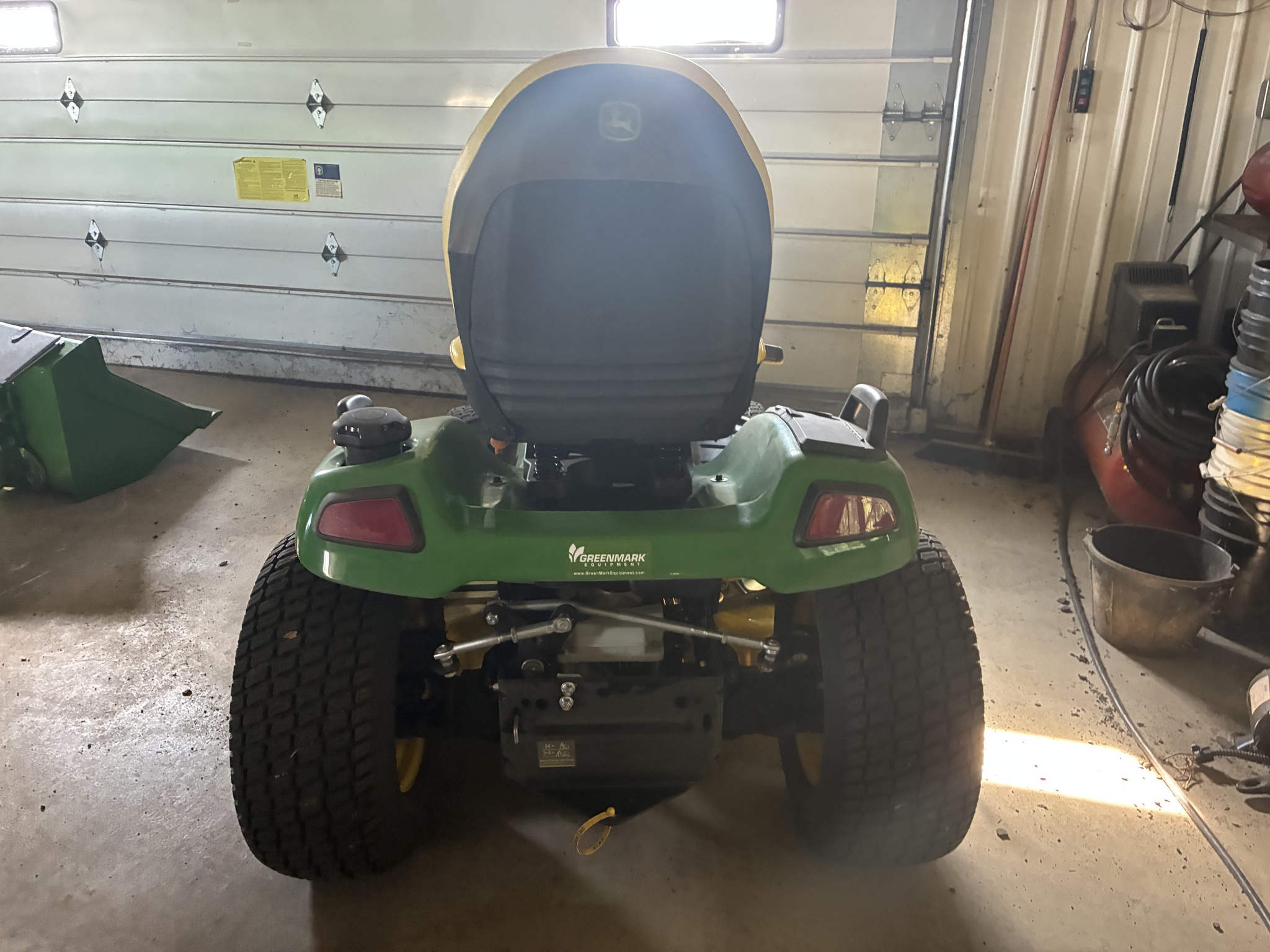 2022 John Deere X584 Image 5