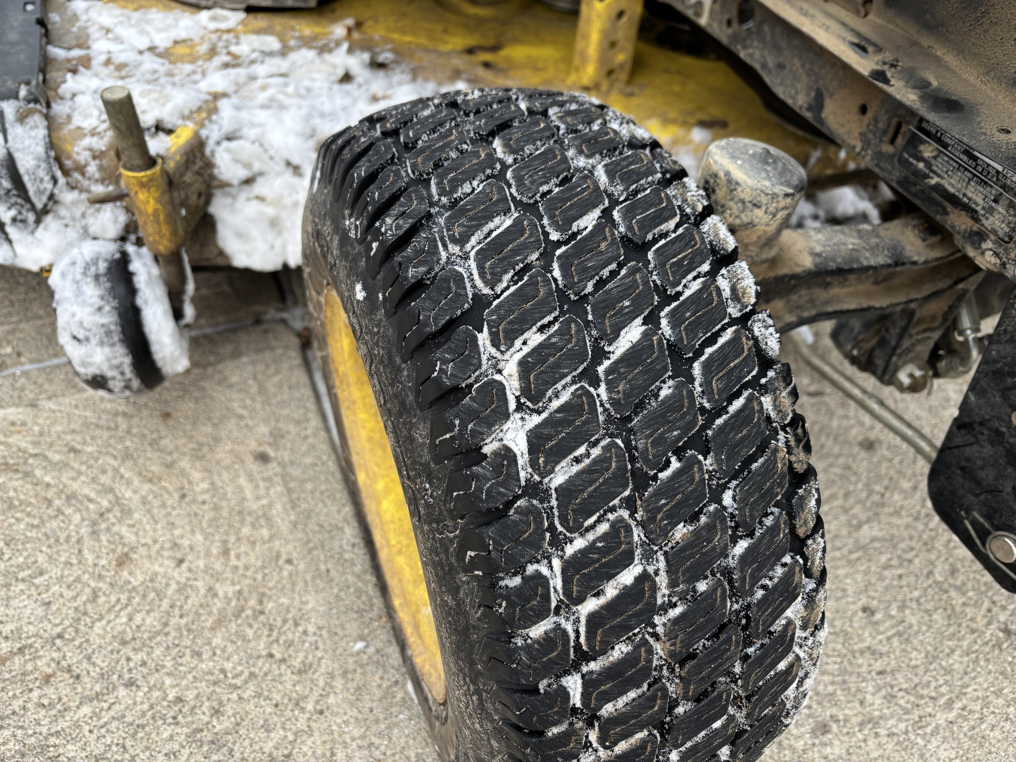 Used 2015 John Deere X580 Lawn & Garden Tractors at Koenig Equipment in Lebanon, OH - PhotoXL7