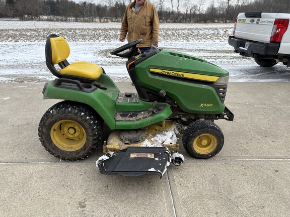 Used 2015 John Deere X580 Lawn & Garden Tractors at Koenig Equipment in Lebanon, OH - Photo6