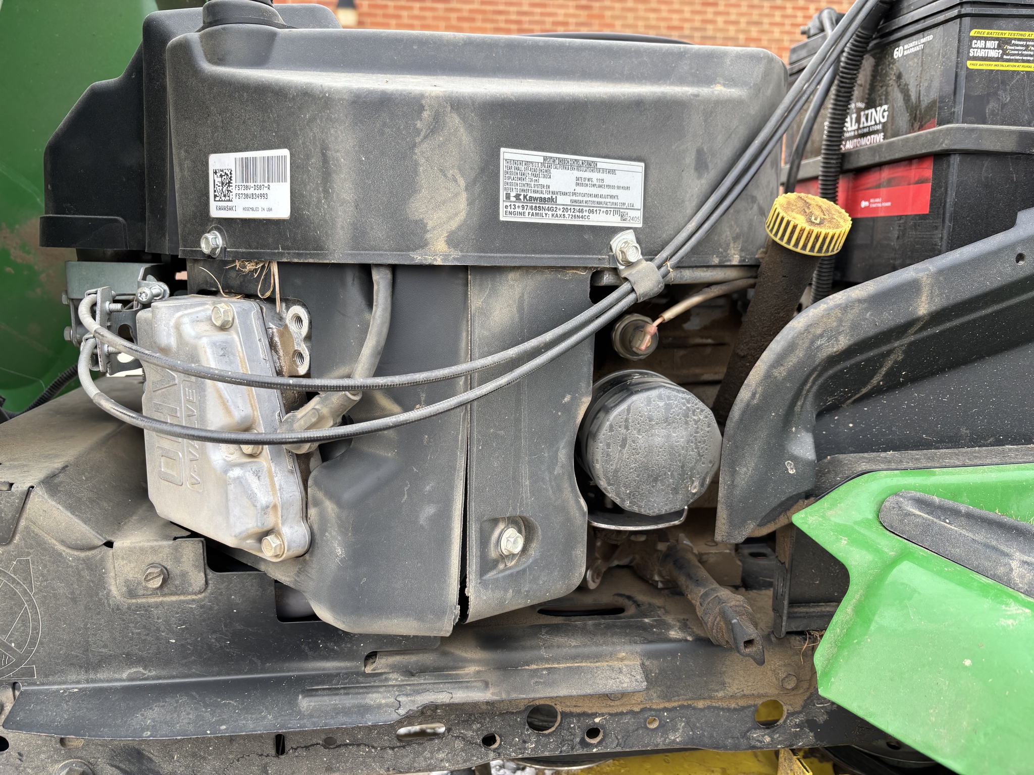 Used 2015 John Deere X580 Lawn & Garden Tractors at Koenig Equipment in Lebanon, OH - PhotoXL12