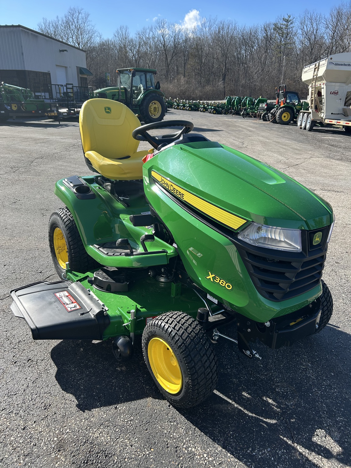2026 John Deere X380 Image 4
