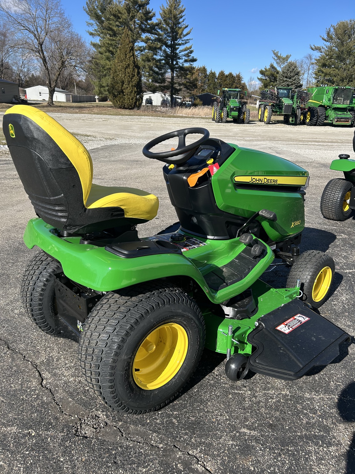 2026 John Deere X380 Image 6