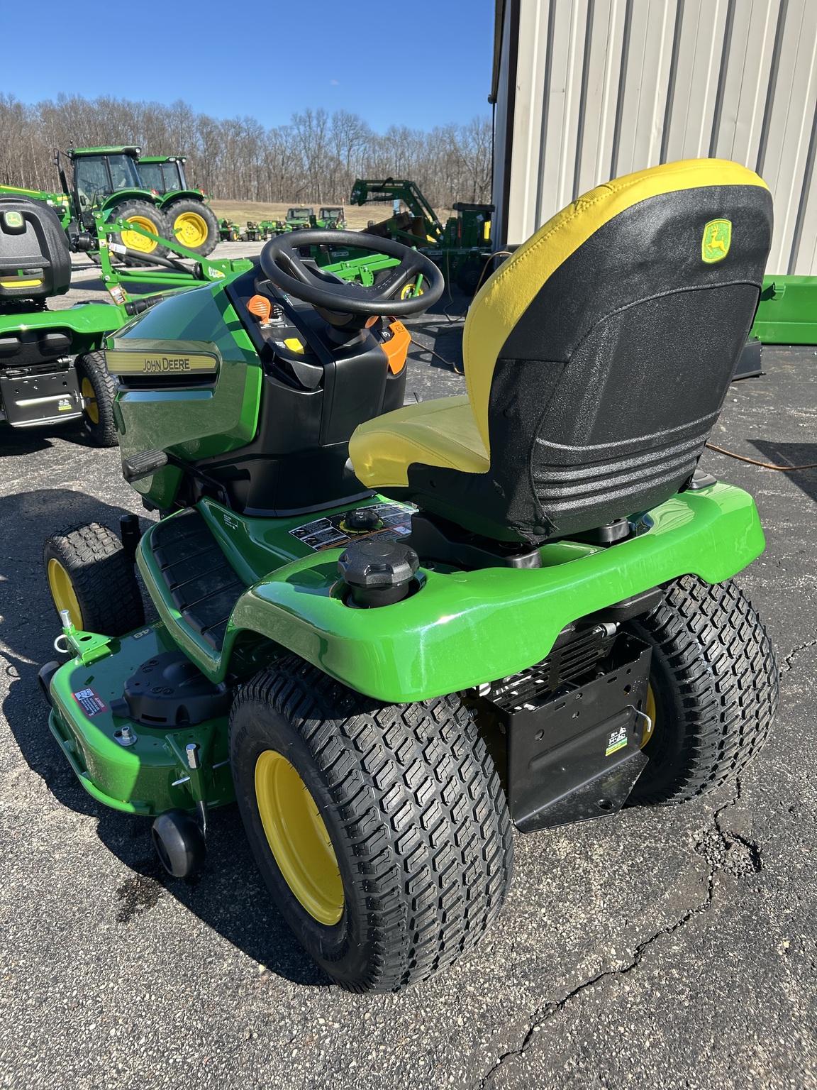 2026 John Deere X380 Image 8