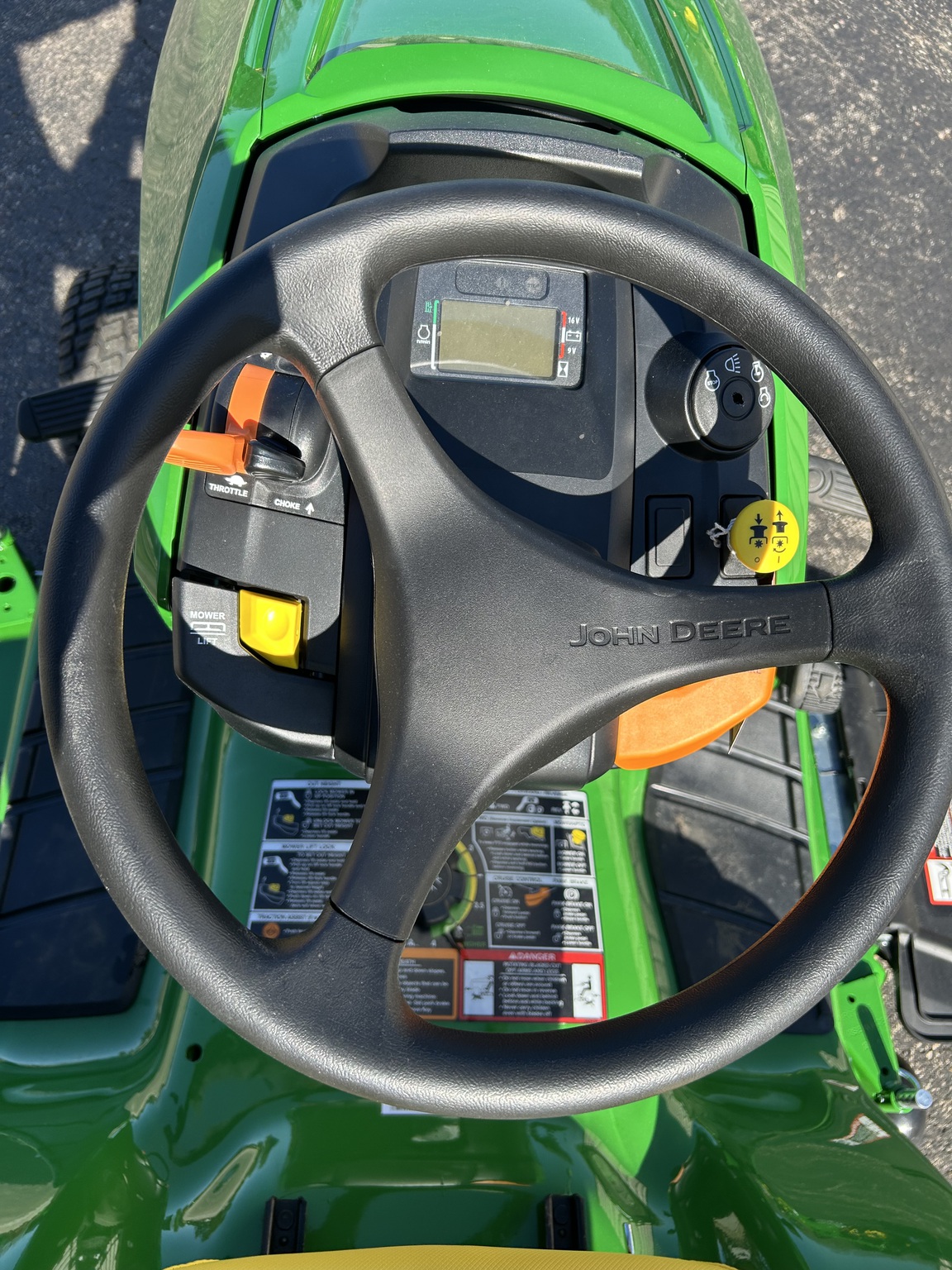 2026 John Deere X380 Image 12