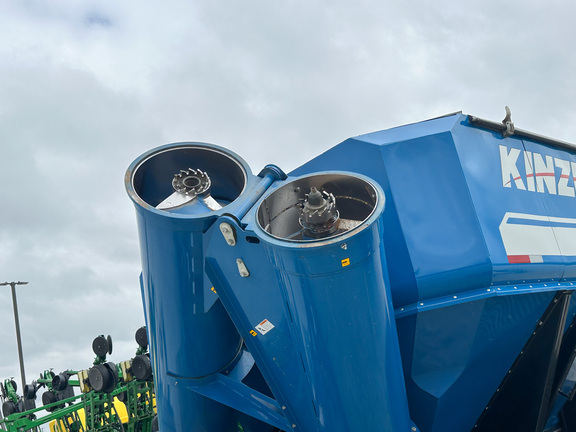 2014 Kinze 1100