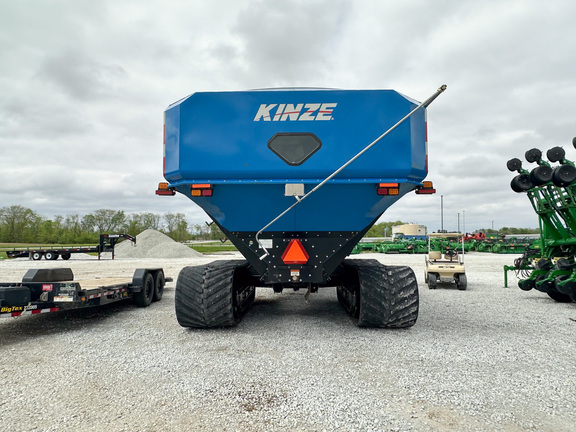 2014 Kinze 1100