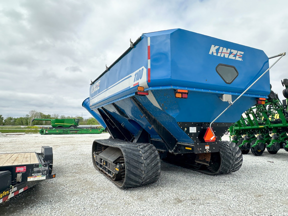 2014 Kinze 1100