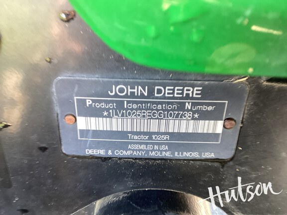 Photo of 2016 John Deere 1025R